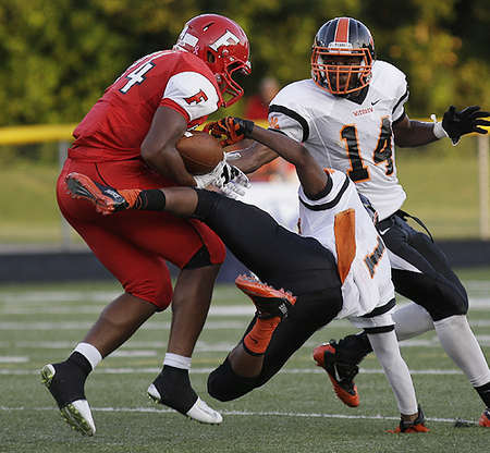 Fairfield running back Kesean Gamble runs the ball.